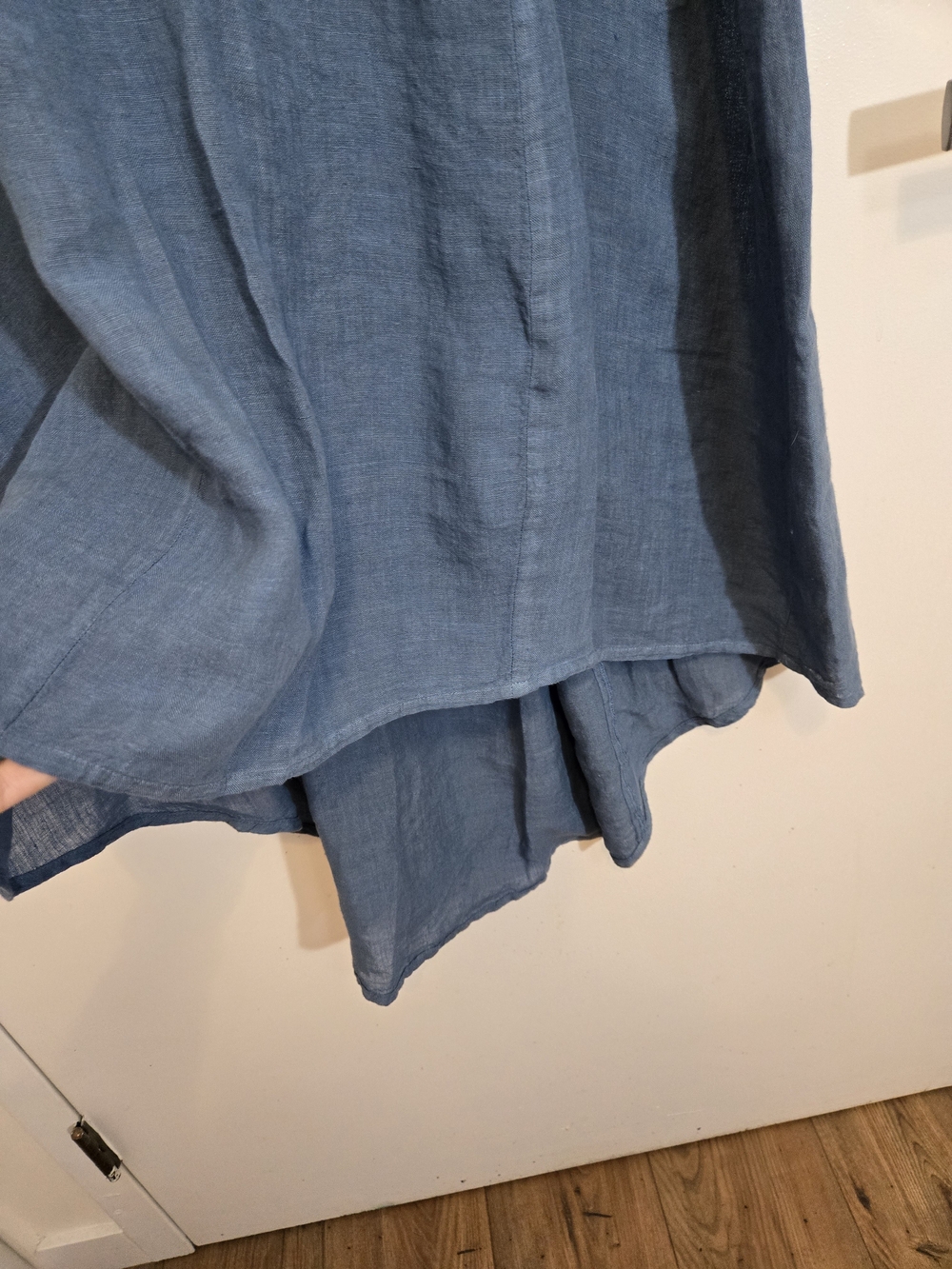 Light Blue High-Low Linen Dress with 3/4 Sleeves - Picture 2 of 9
